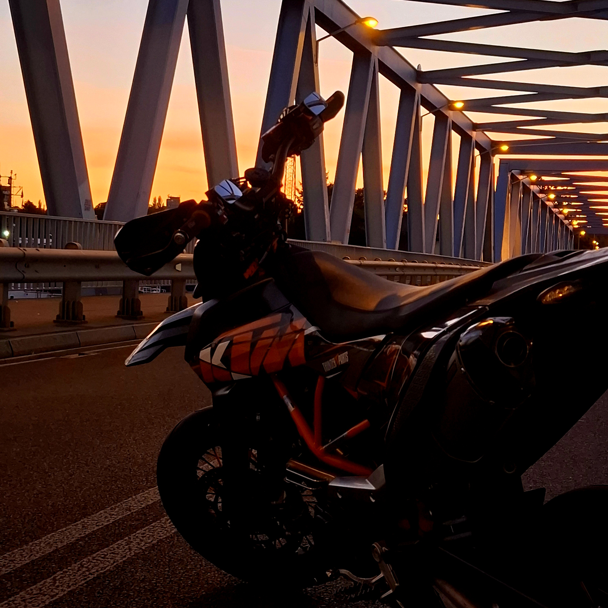 TP Supermoto Mirrors - customowe akcesoryjne lusterka M10x1.25