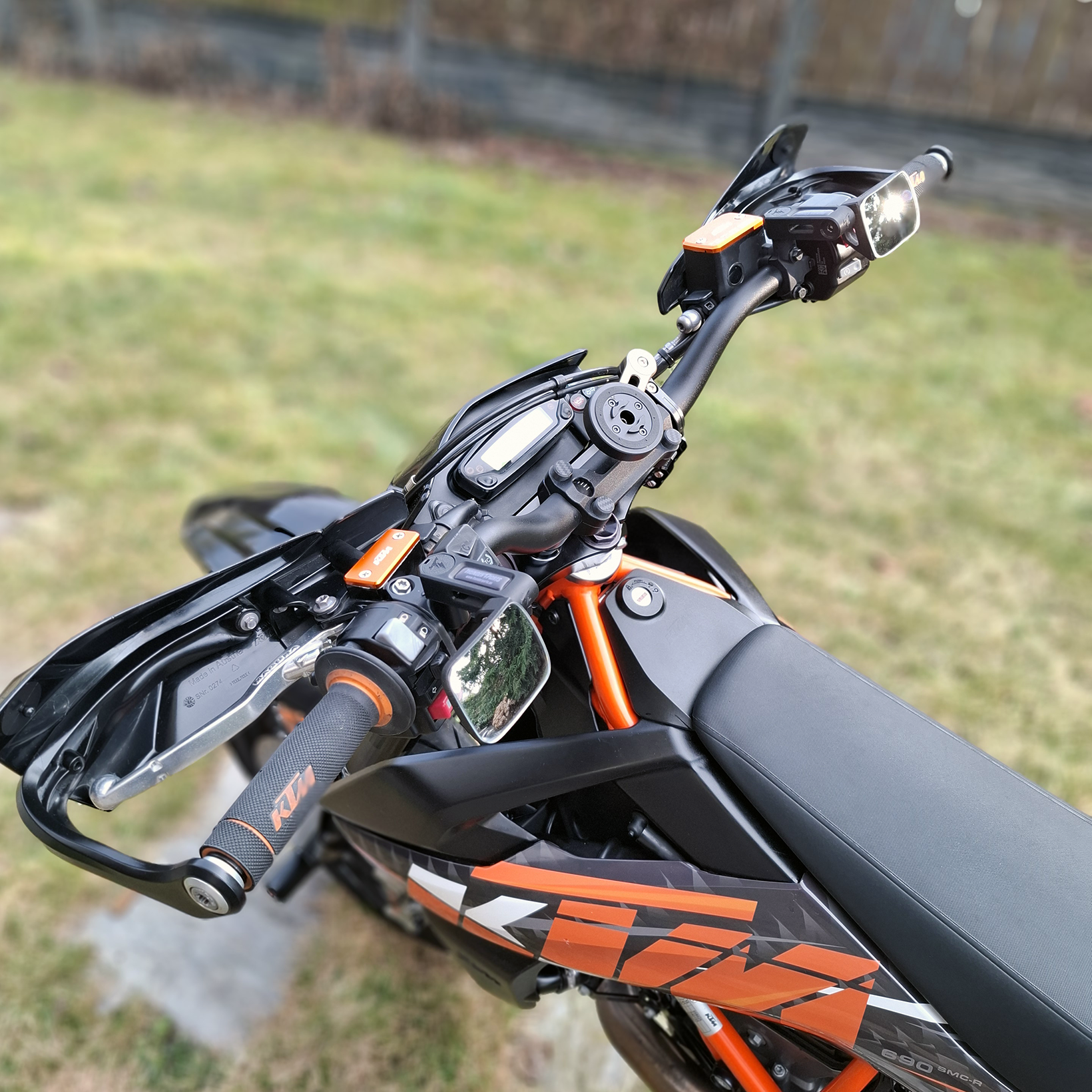 TP Supermoto Mirrors - customowe akcesoryjne lusterka M10x1.25