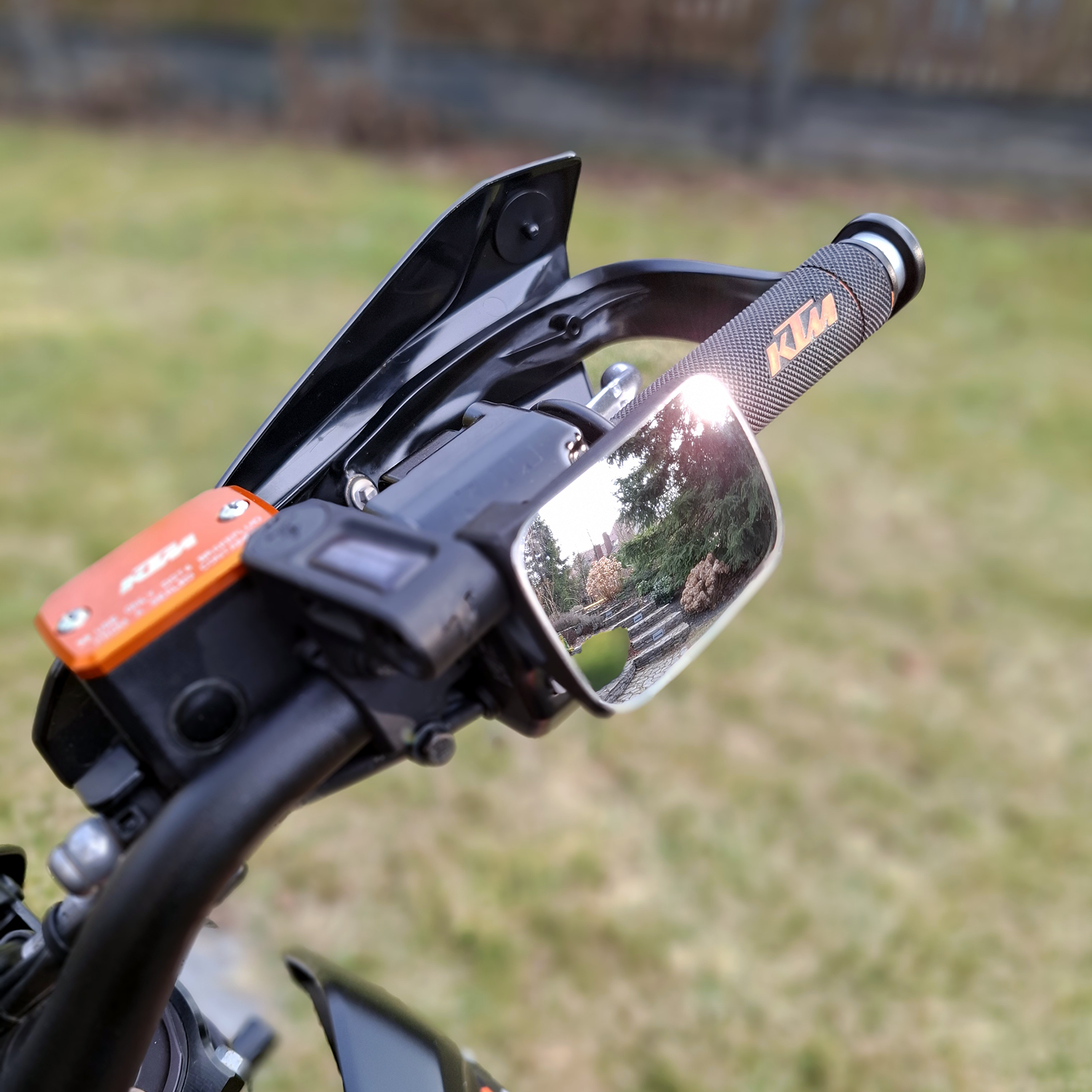 TP Supermoto Mirrors - customowe akcesoryjne lusterka M10x1.25